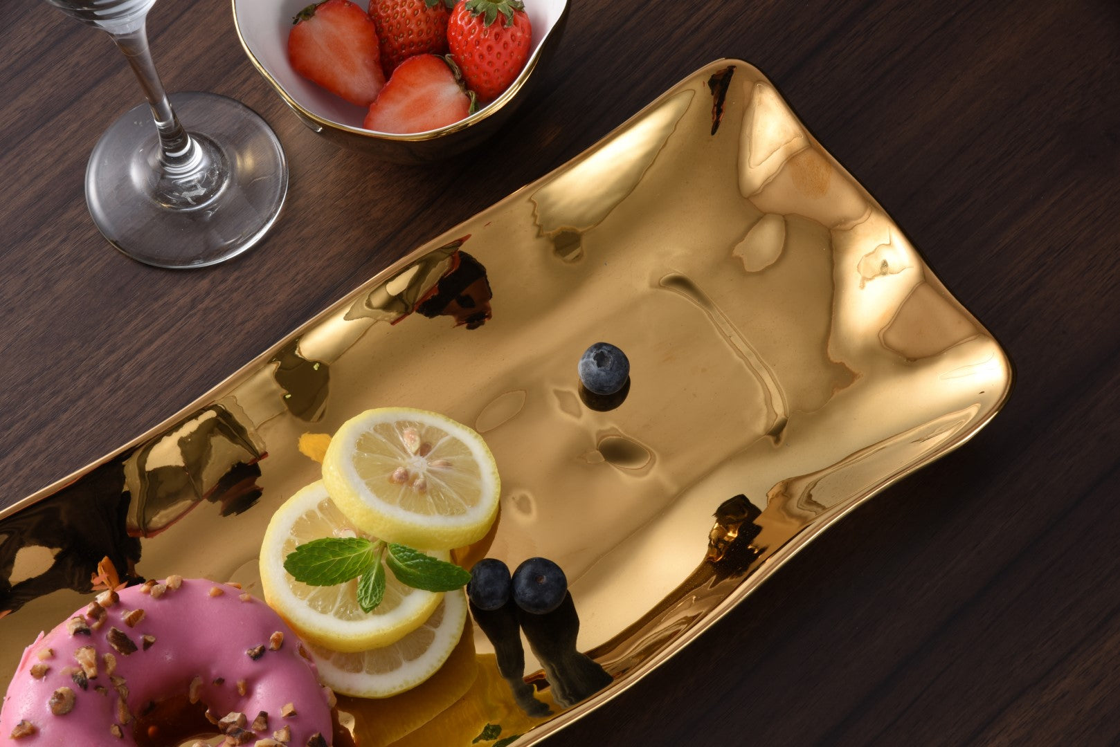 Simple Ceramic Gold Rectangle Serving Piece