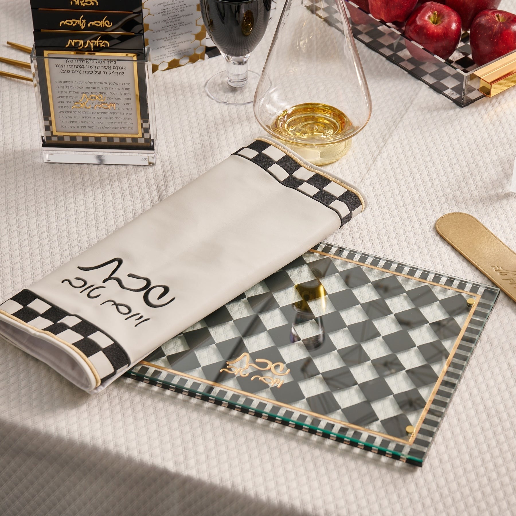 Challah Board Onyx Collection