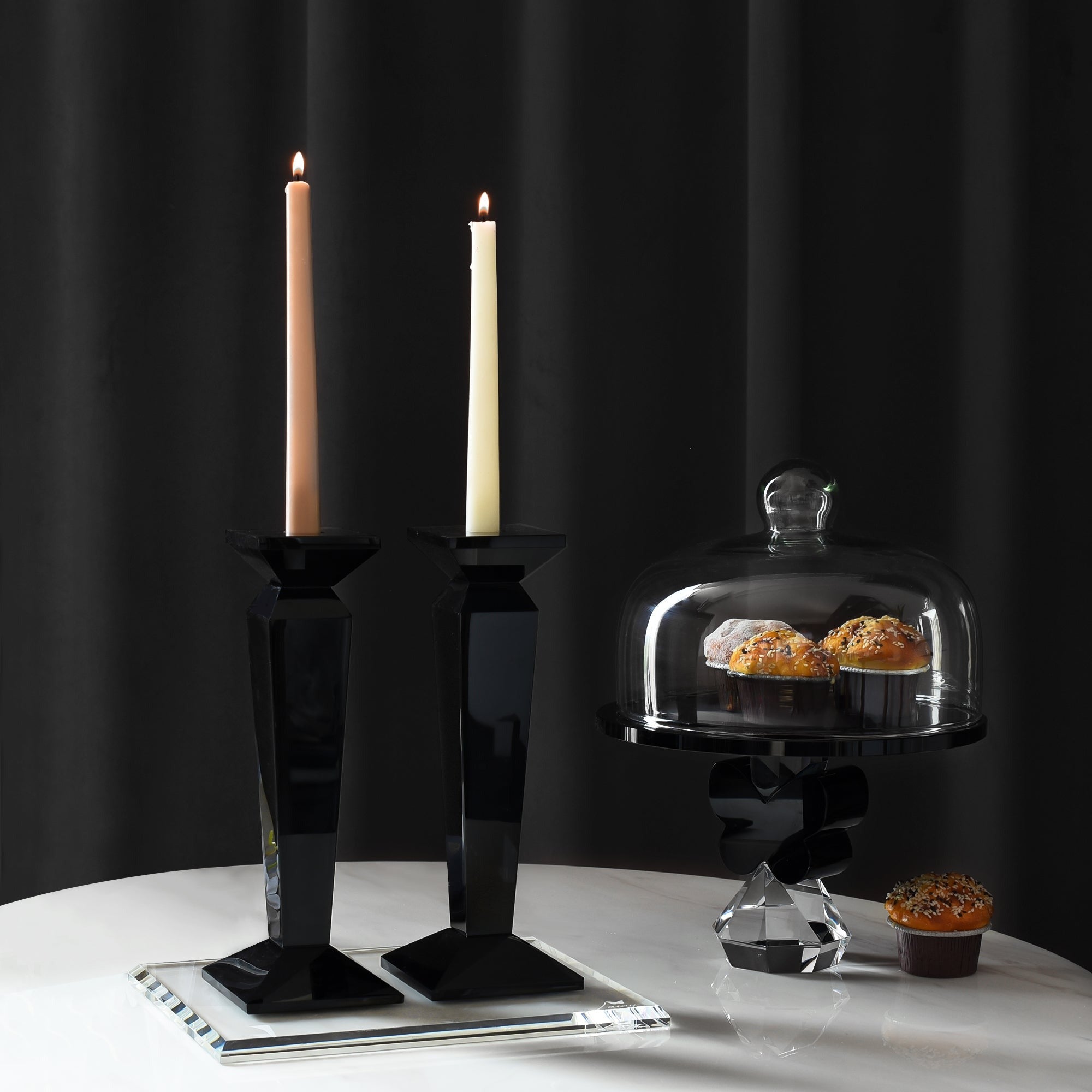 Black Set of 2 Candlesticks