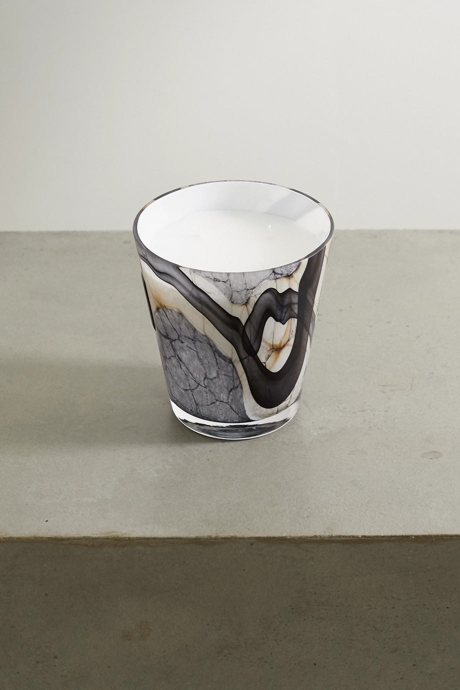 Stones Marble Max 16 scented candle