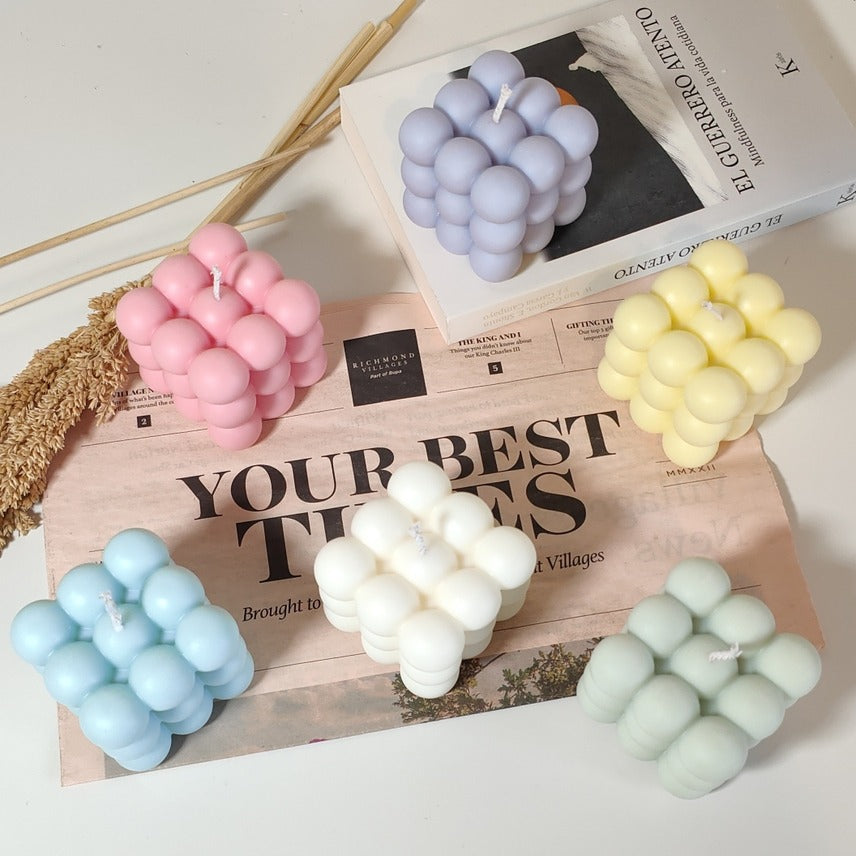 Bubble Candle White - Strawberry Scent
