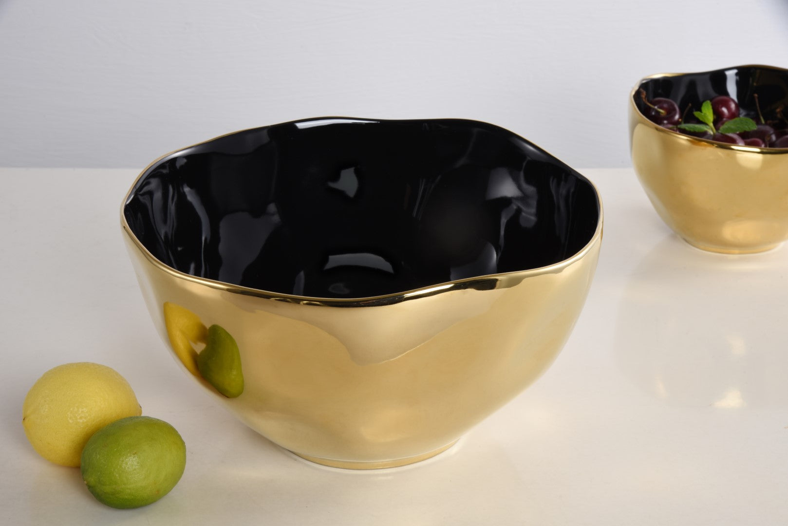 Black & Gold Extra large Bowl