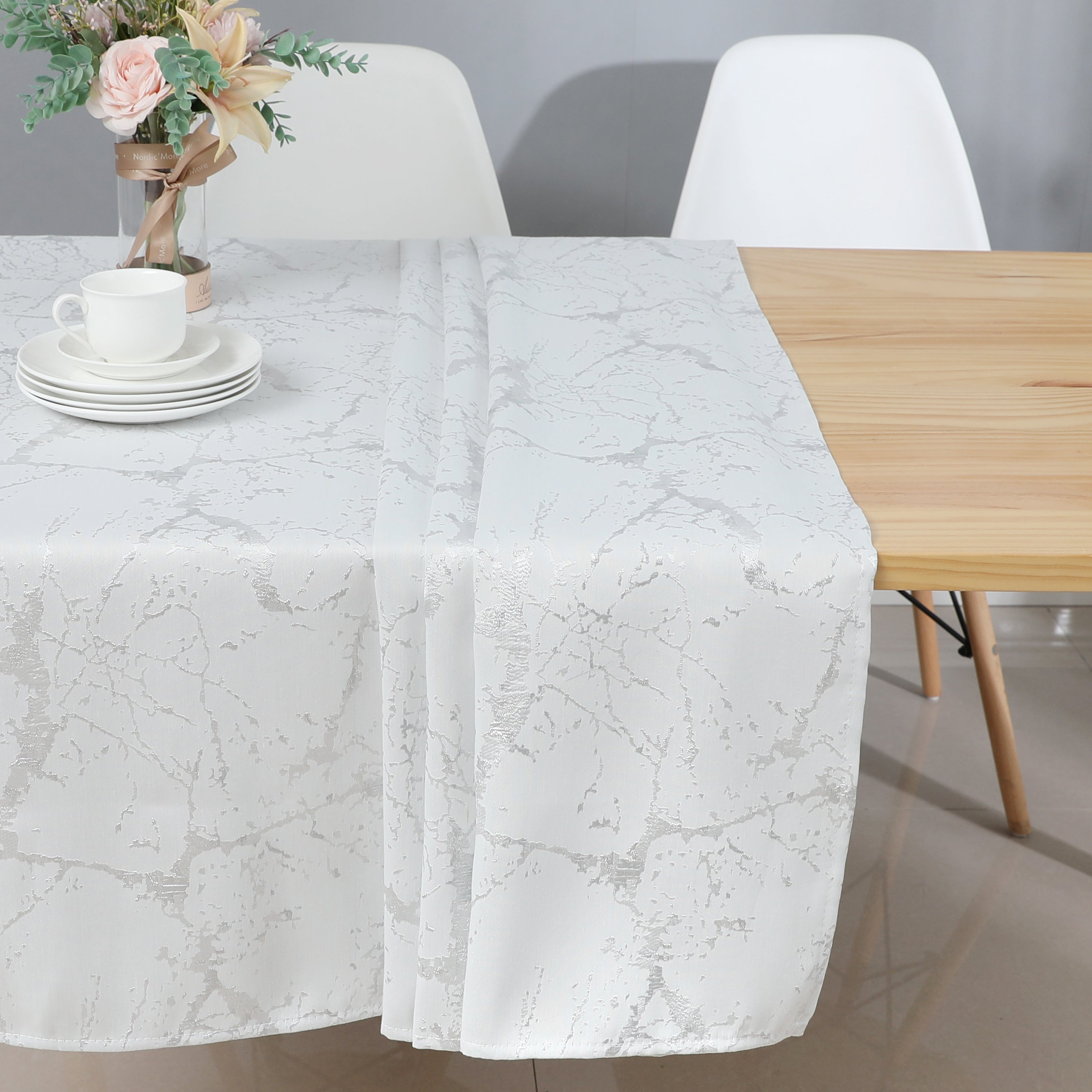 TC1306- Jacquard marble white/silver 70 x 160
